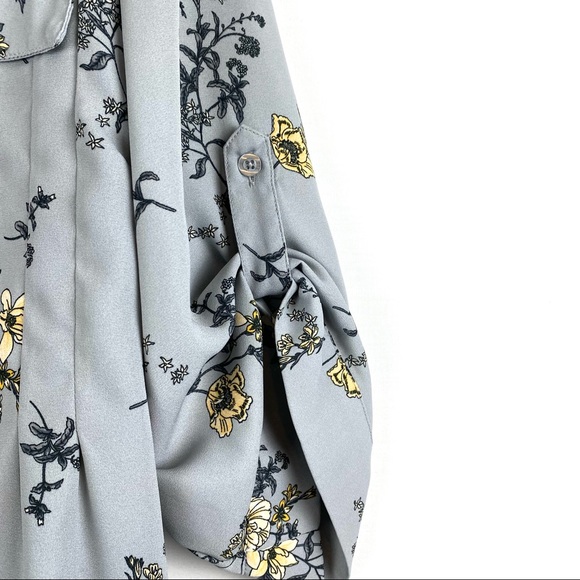 Torrid Gray Floral Babydoll Button Down Tunic EUC - Picture 7 of 13